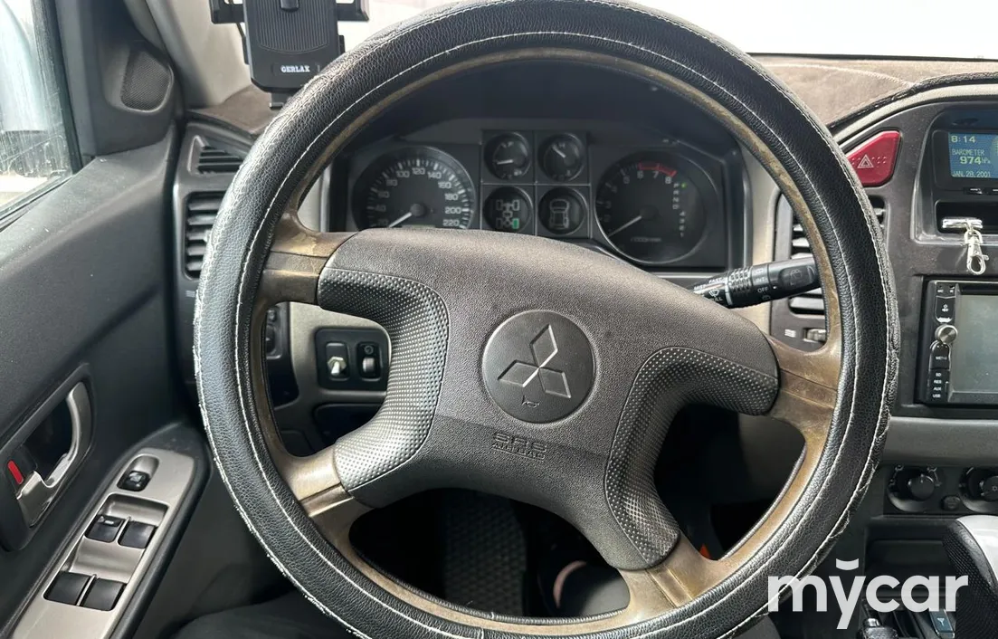 Mitsubishi Pajero 2005