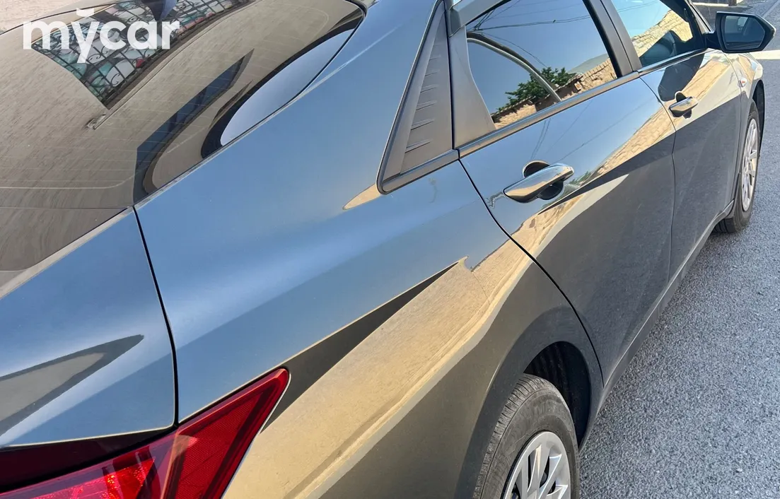 Hyundai Elantra 2021