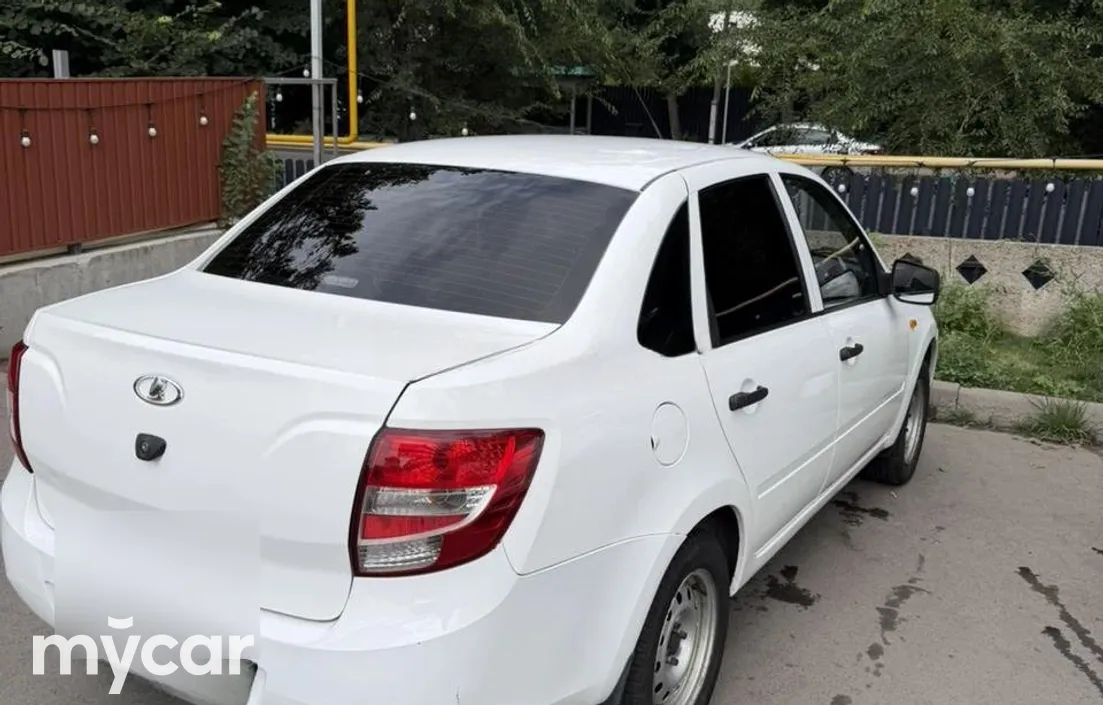 LADA Granta 2013