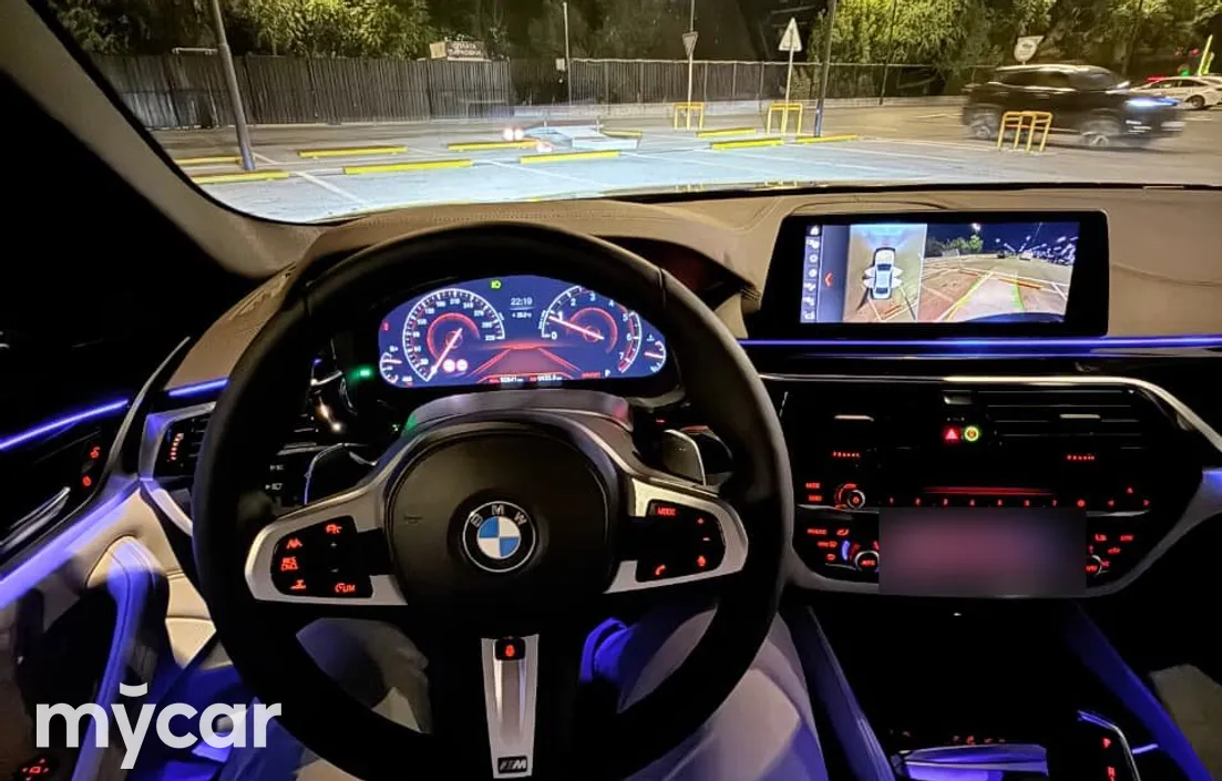 BMW 5 серия 2018