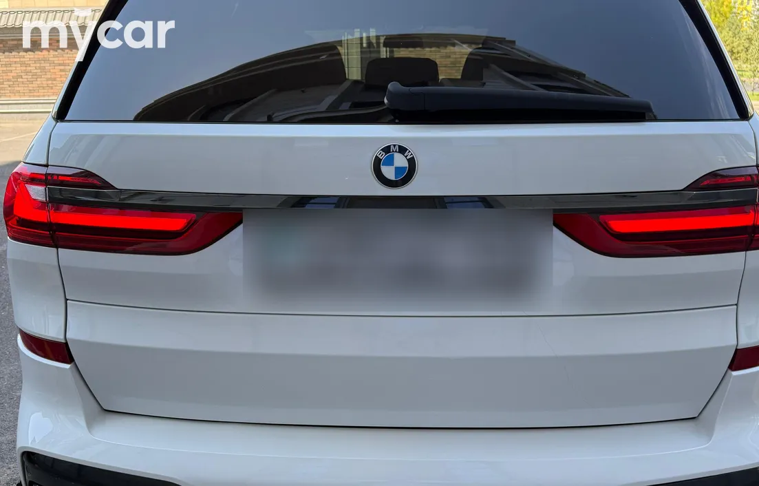 BMW X7 2021