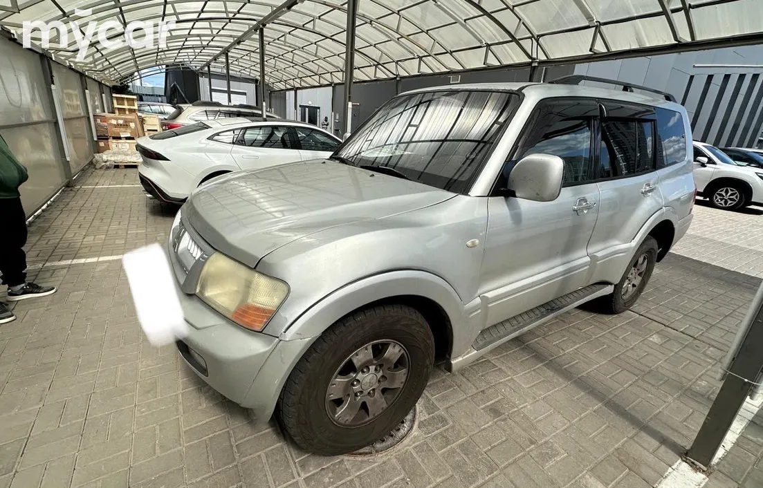 Mitsubishi Pajero 2005