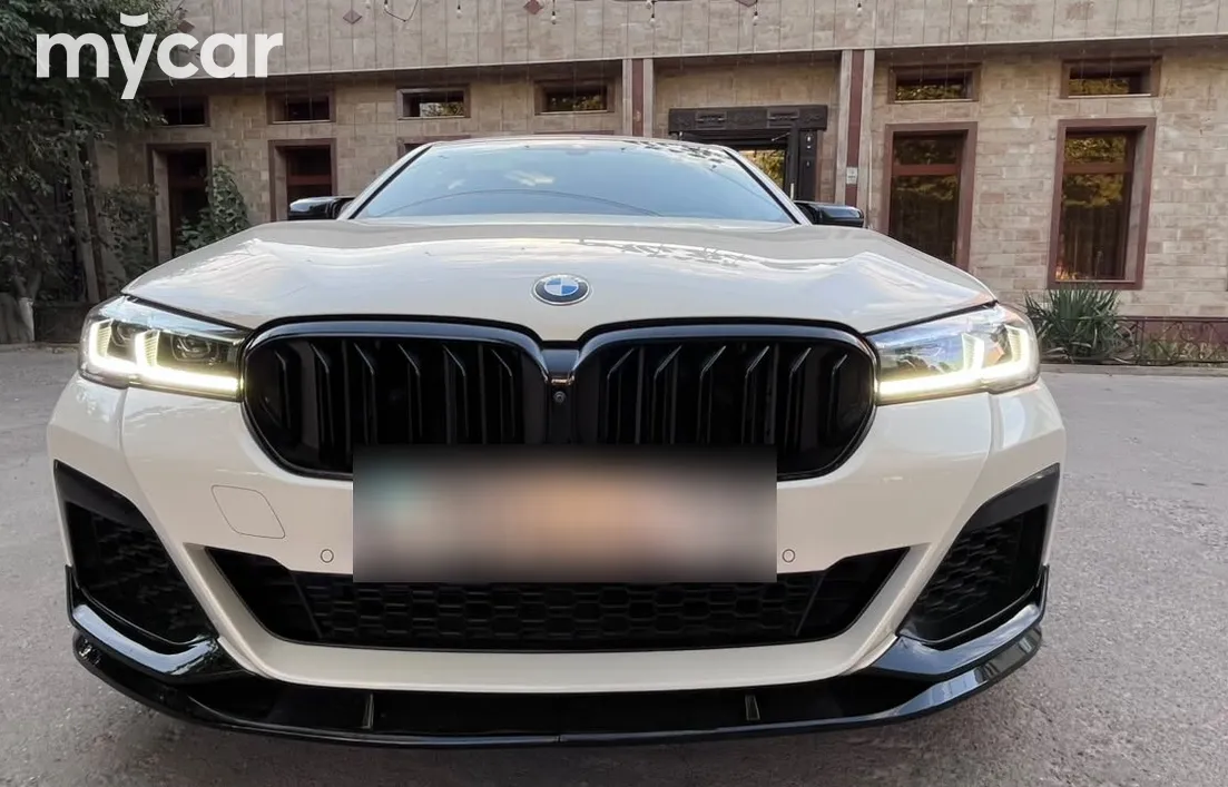 BMW 5 серия 2020