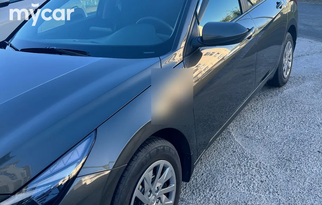 Hyundai Elantra 2021