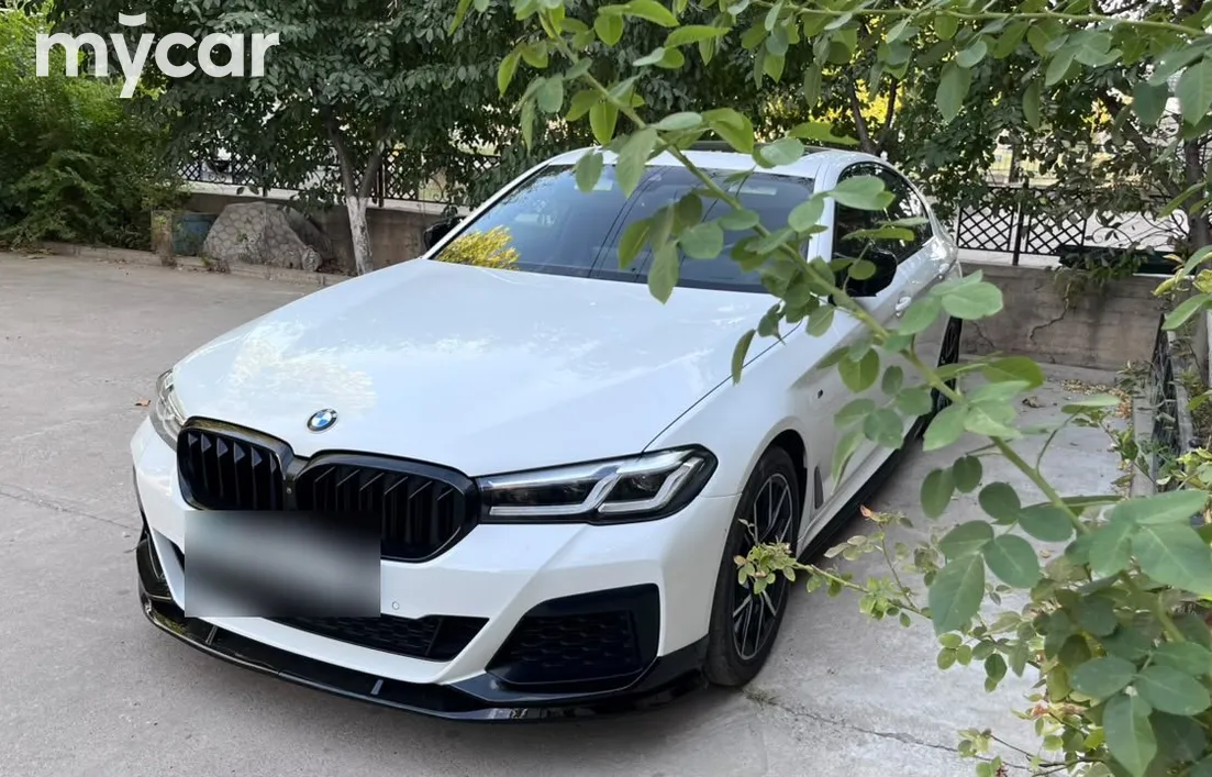 BMW 5 серия 2020