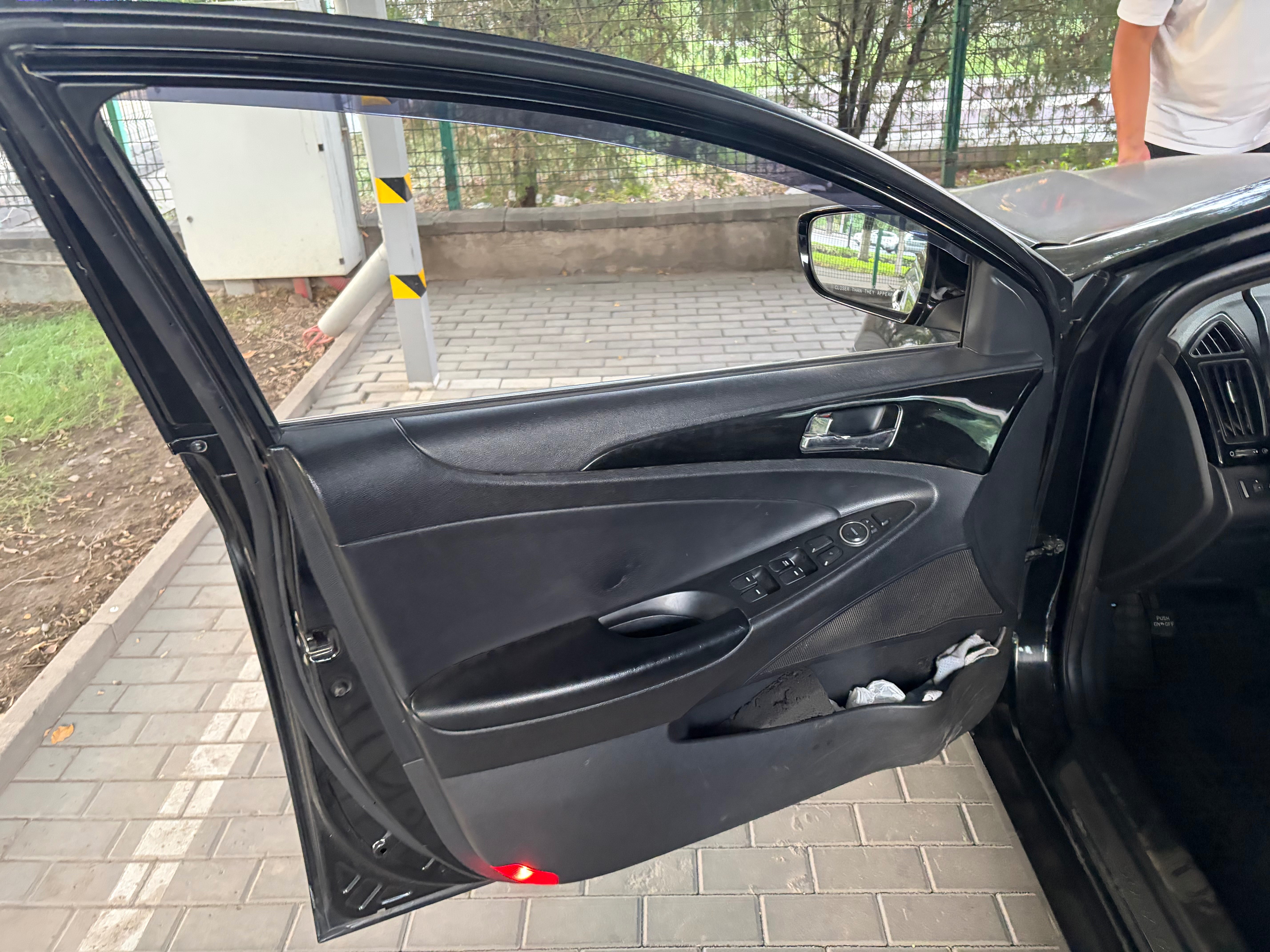 Hyundai Sonata 2011
