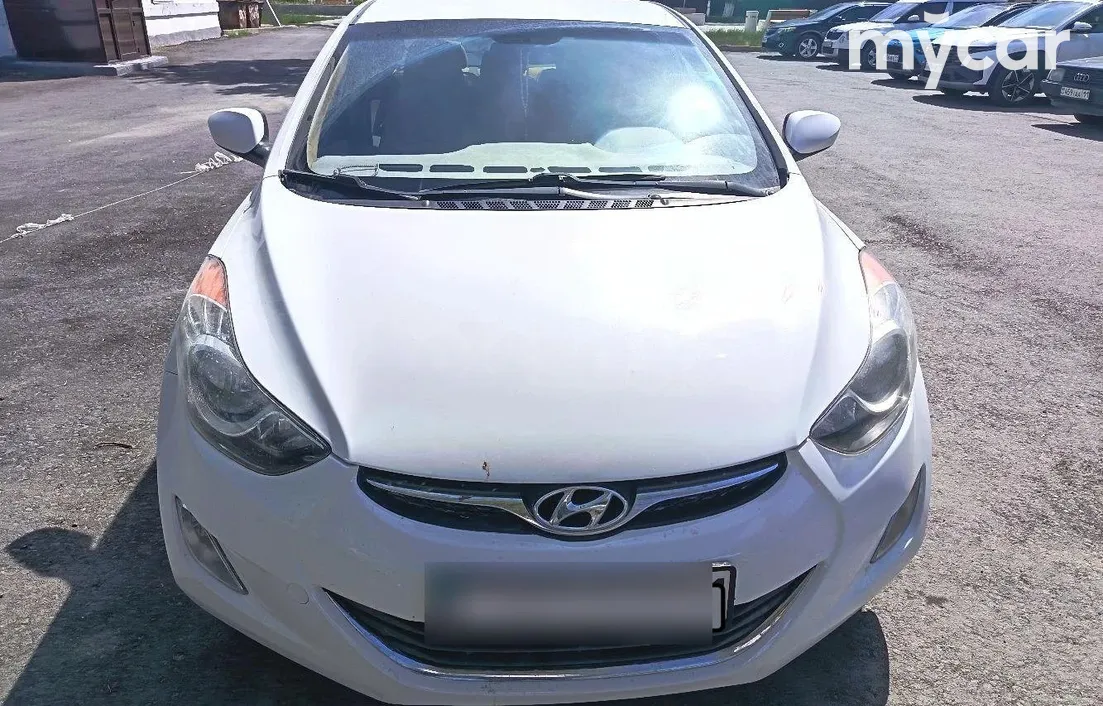 Hyundai Elantra 2013