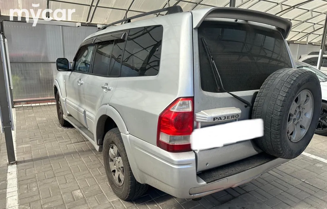 Mitsubishi Pajero 2005