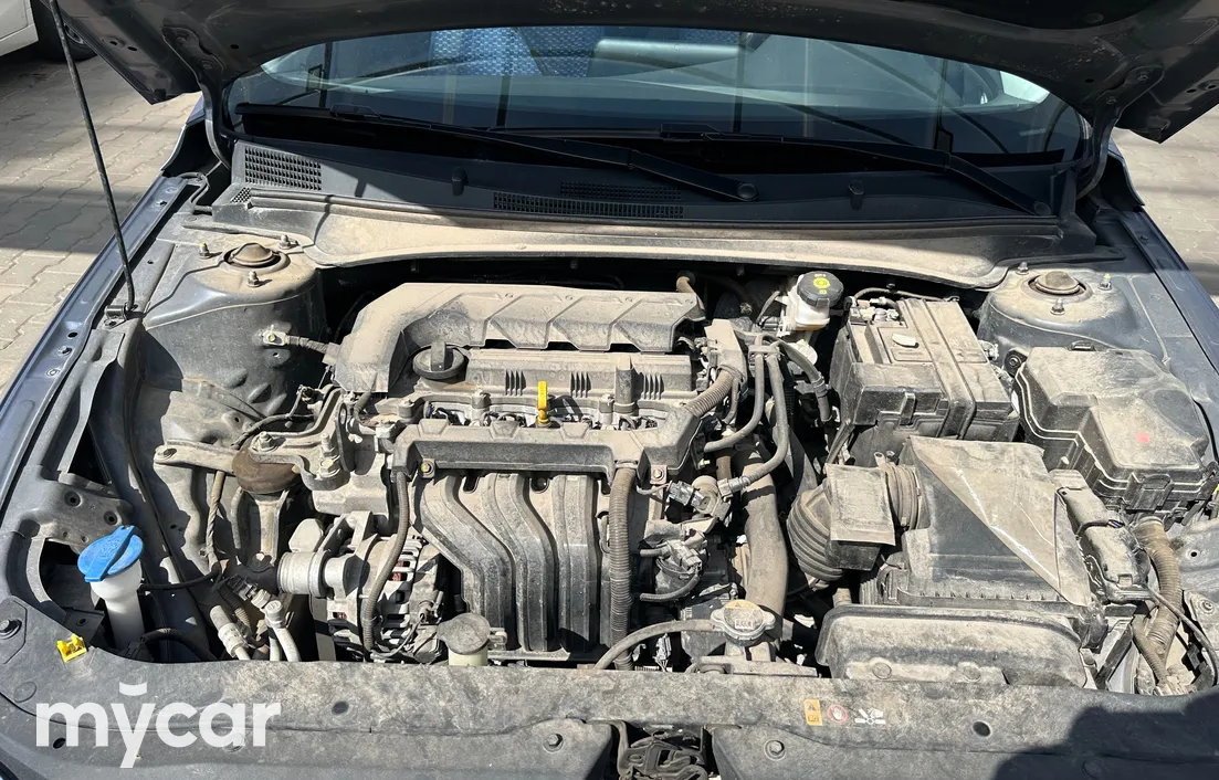 Hyundai Elantra 2025