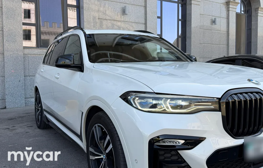 BMW X7 2021
