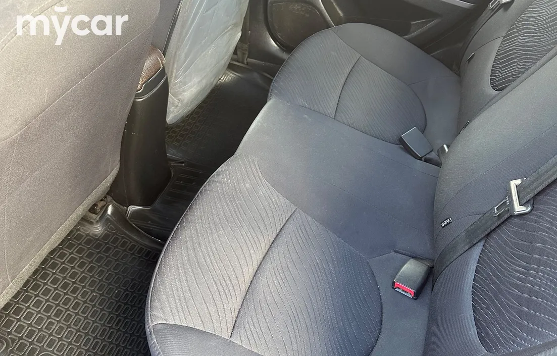 Hyundai Solaris 2015