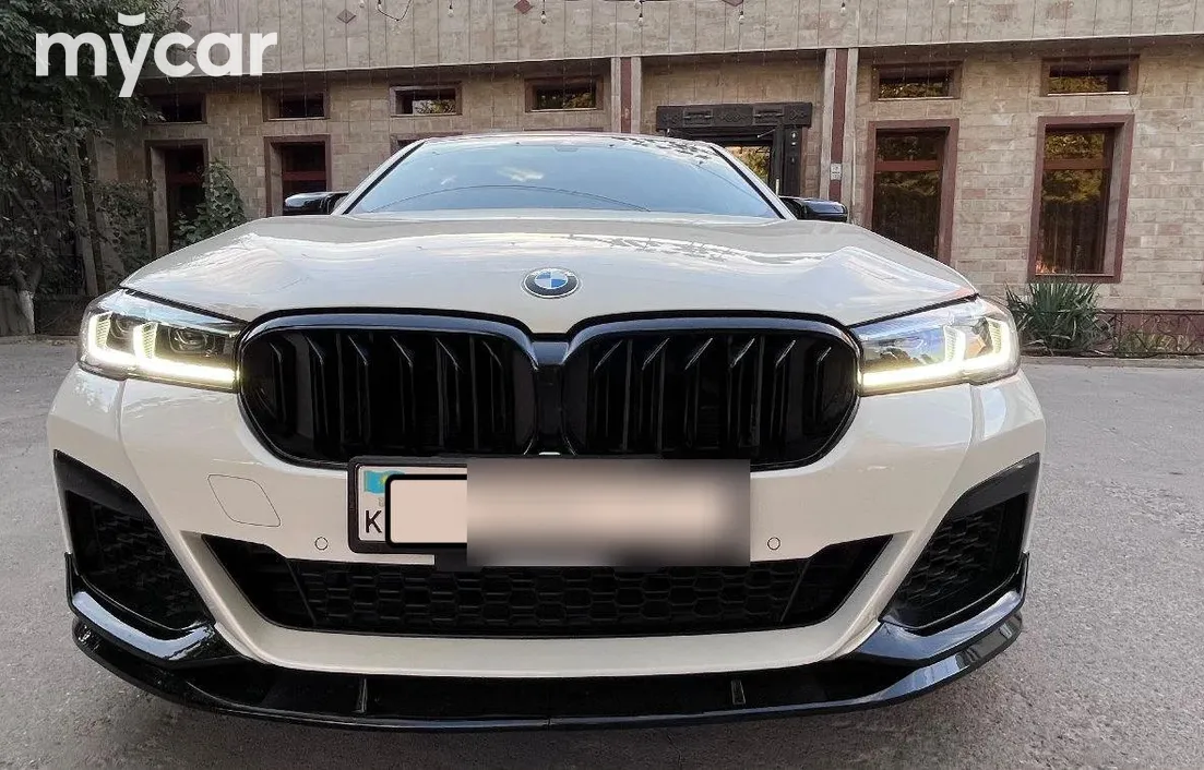BMW 5 серия 2020