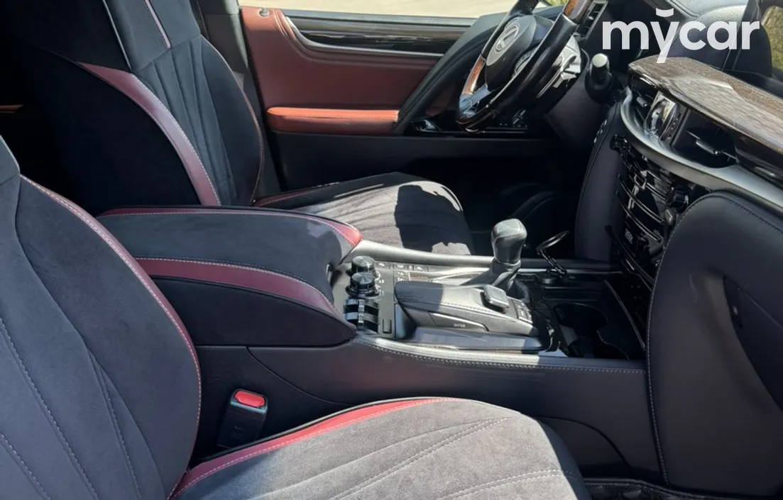 Lexus LX 2016