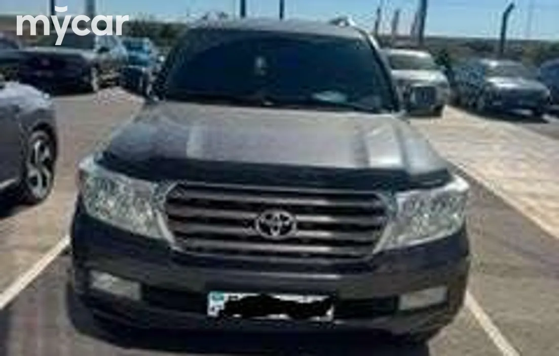 Toyota Land Cruiser 2011