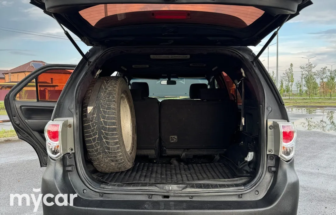 Toyota Fortuner 2014