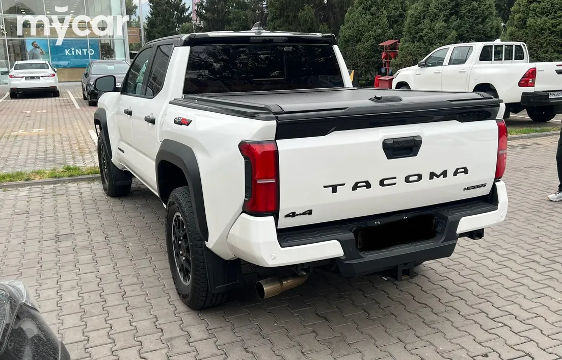 Toyota Tacoma 2024