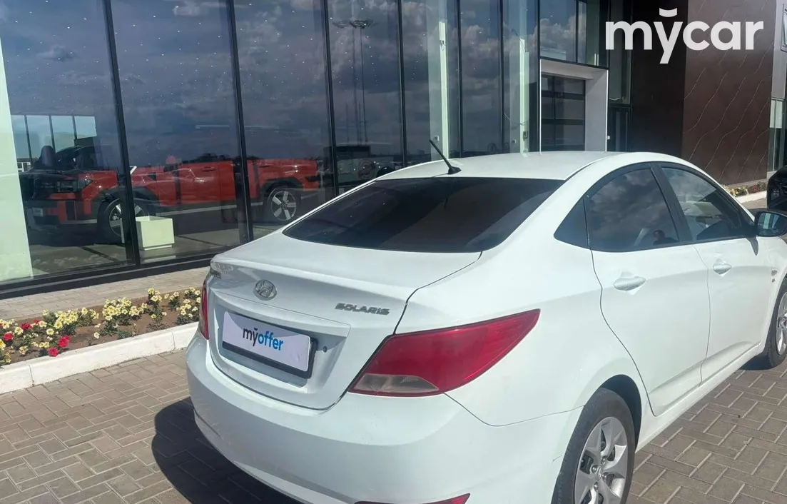 Hyundai Solaris 2015