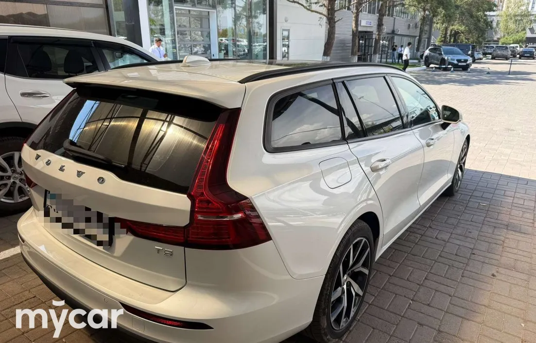Volvo V60 2020