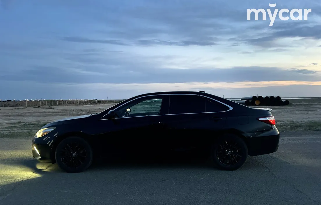 Toyota Camry 2017