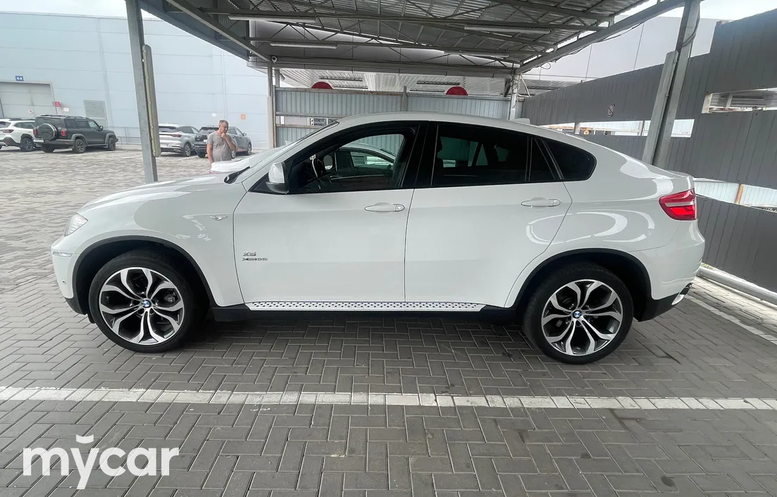 BMW X6 2012