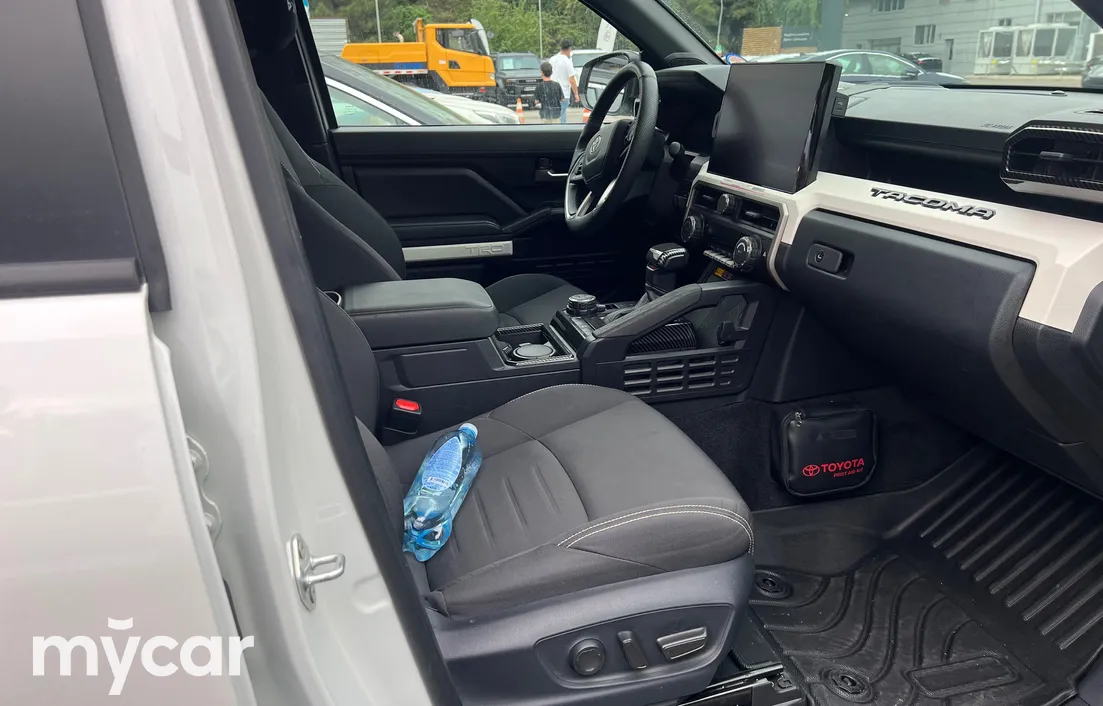 Toyota Tacoma 2024