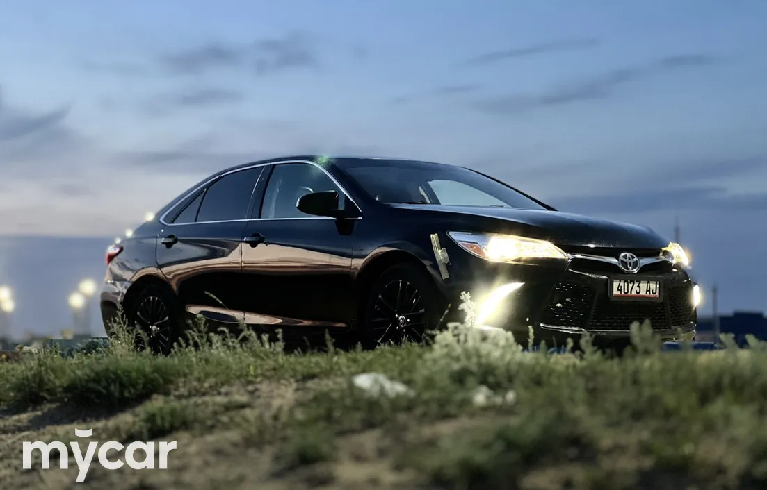 Toyota Camry 2017