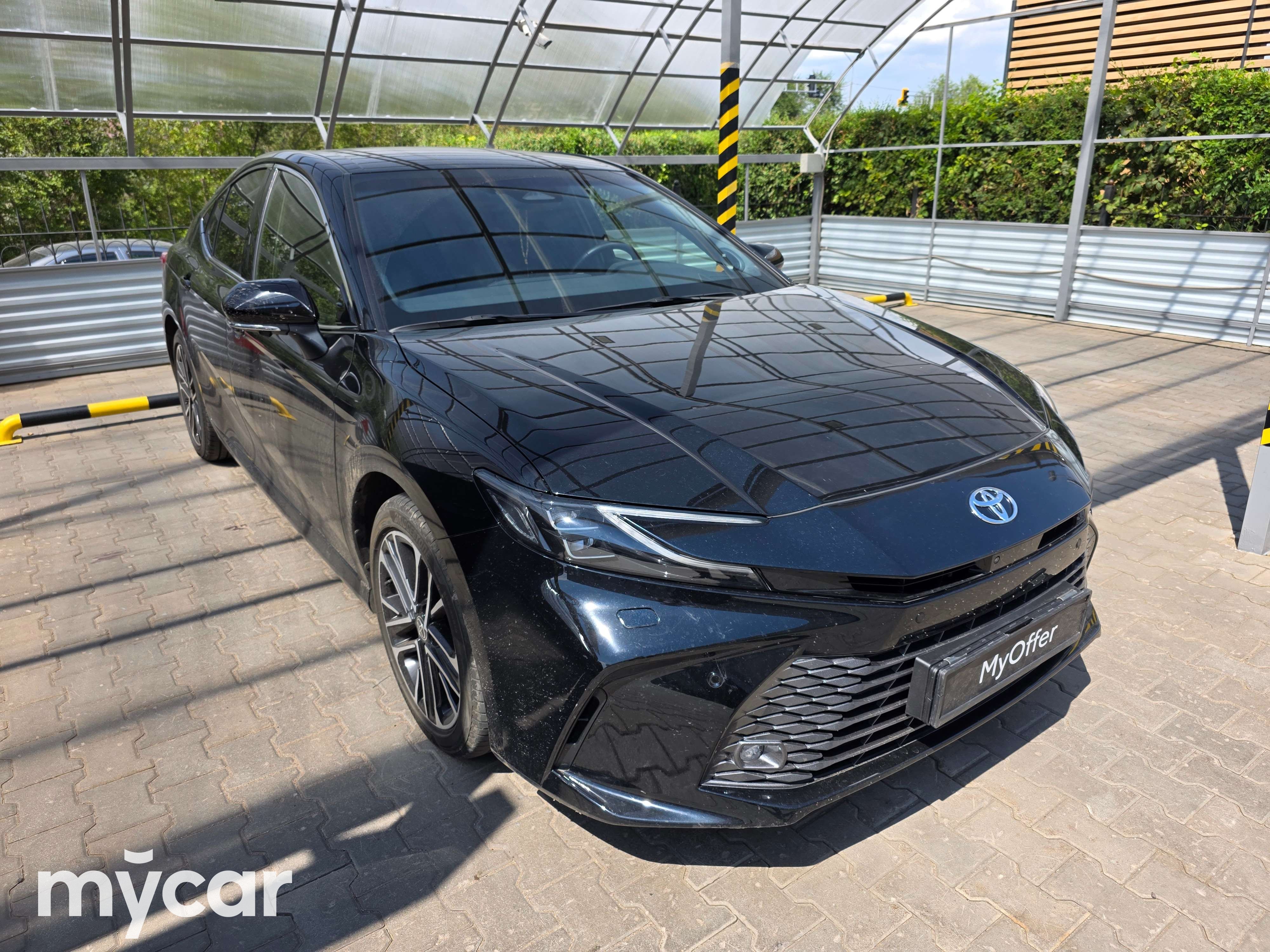 Toyota Camry 2025