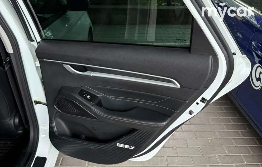 Geely Emgrand 2025
