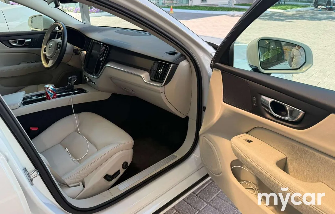 Volvo V60 2020