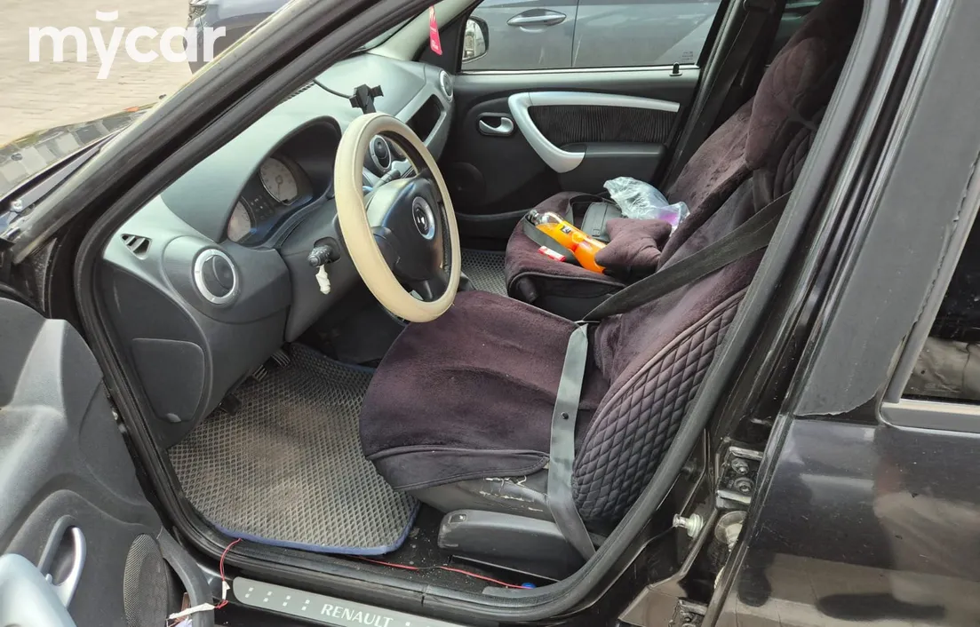Renault Logan 2014
