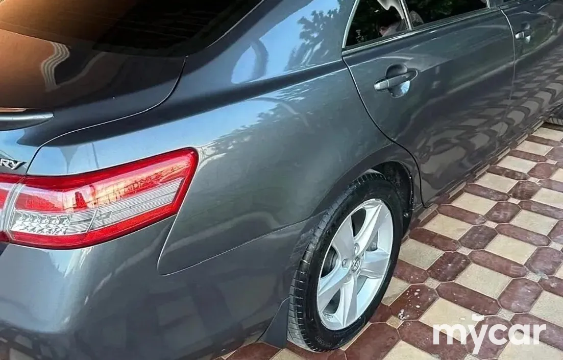 Toyota Camry 2010