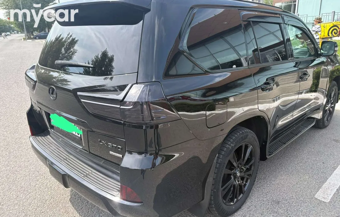 Lexus LX 2019