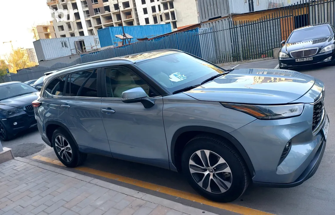 Toyota Highlander 2023