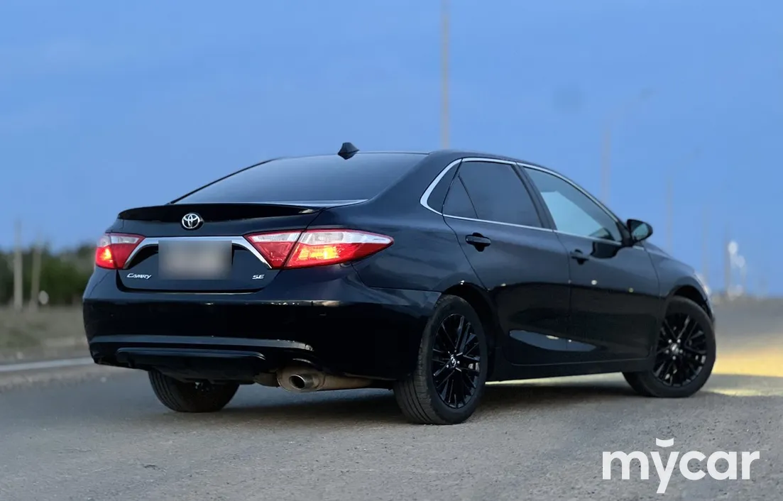 Toyota Camry 2017