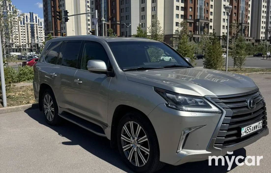 Lexus LX 2016