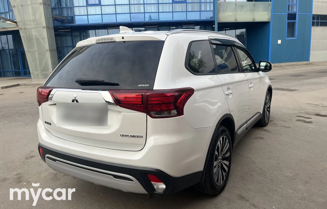 Mitsubishi Outlander 2019