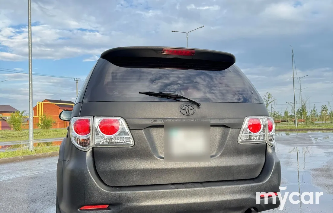 Toyota Fortuner 2014