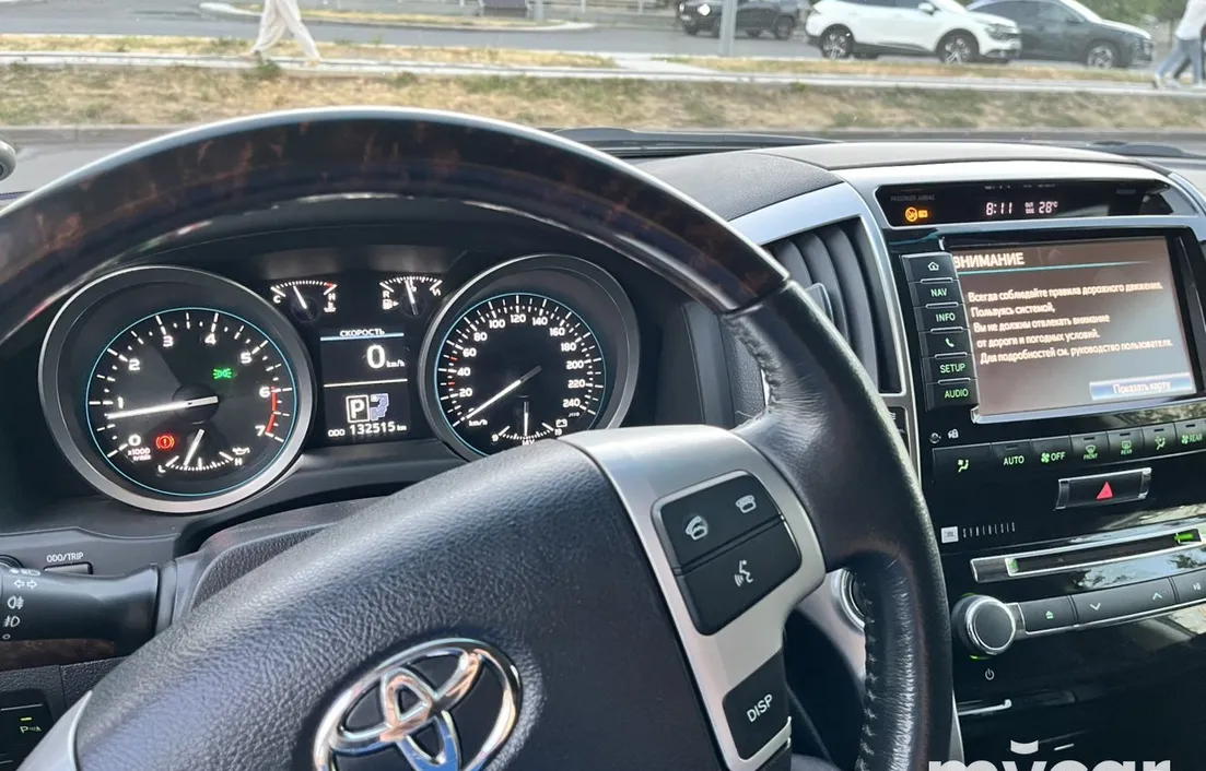 Toyota Land Cruiser 2012