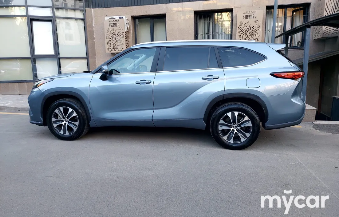 Toyota Highlander 2023
