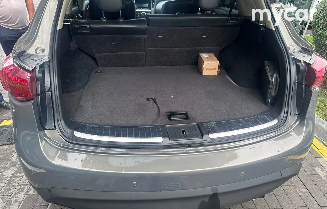 Infiniti FX 2010