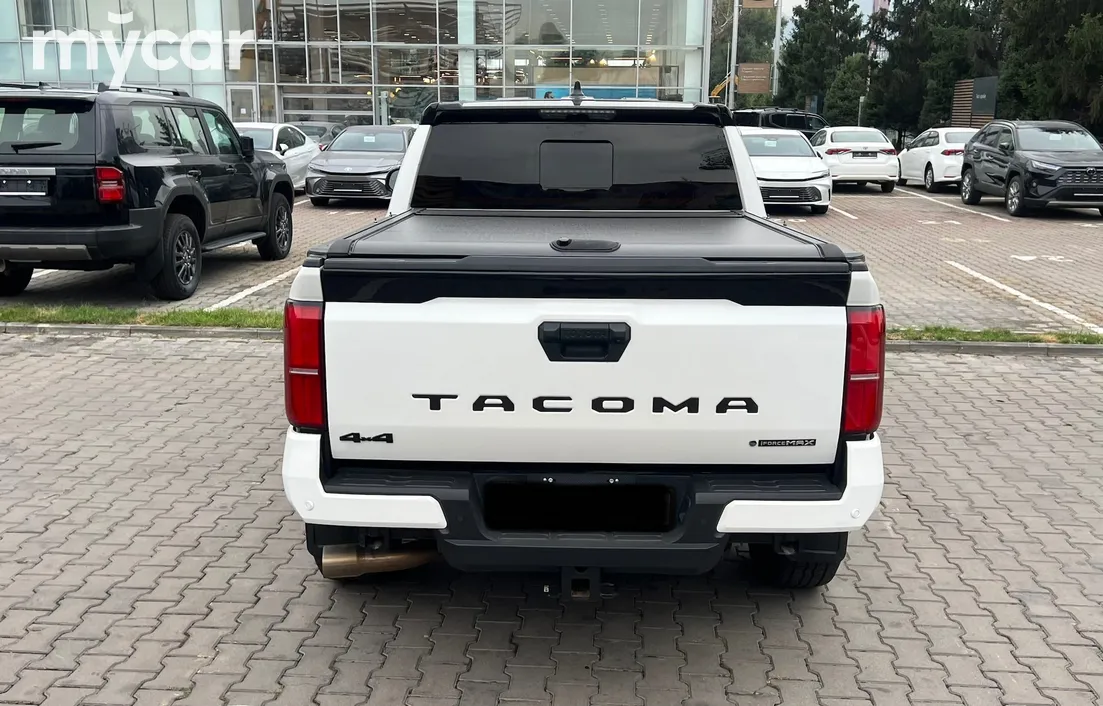 Toyota Tacoma 2024
