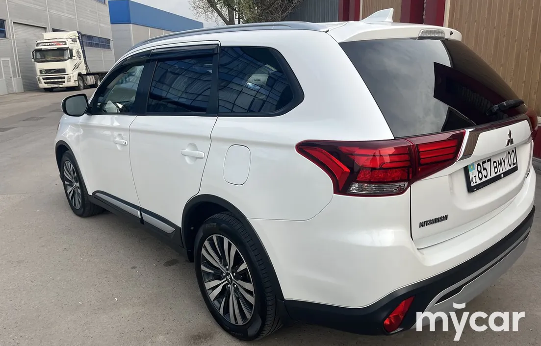 Mitsubishi Outlander 2019
