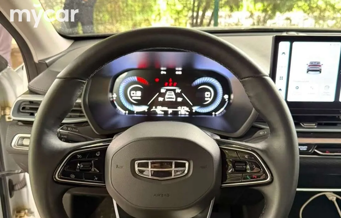 Geely Emgrand 2025