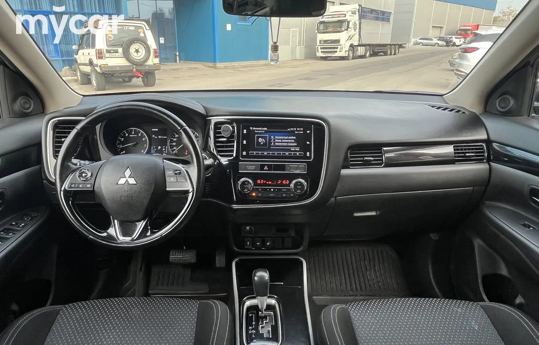 Mitsubishi Outlander 2019