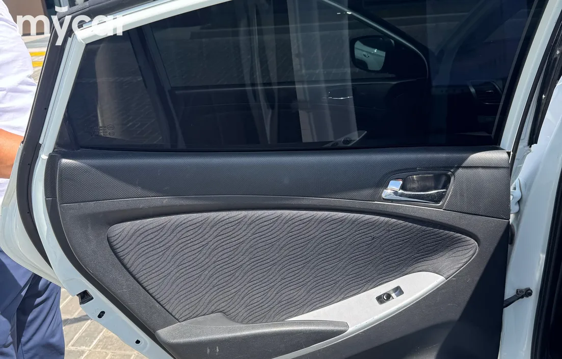 Hyundai Accent 2013