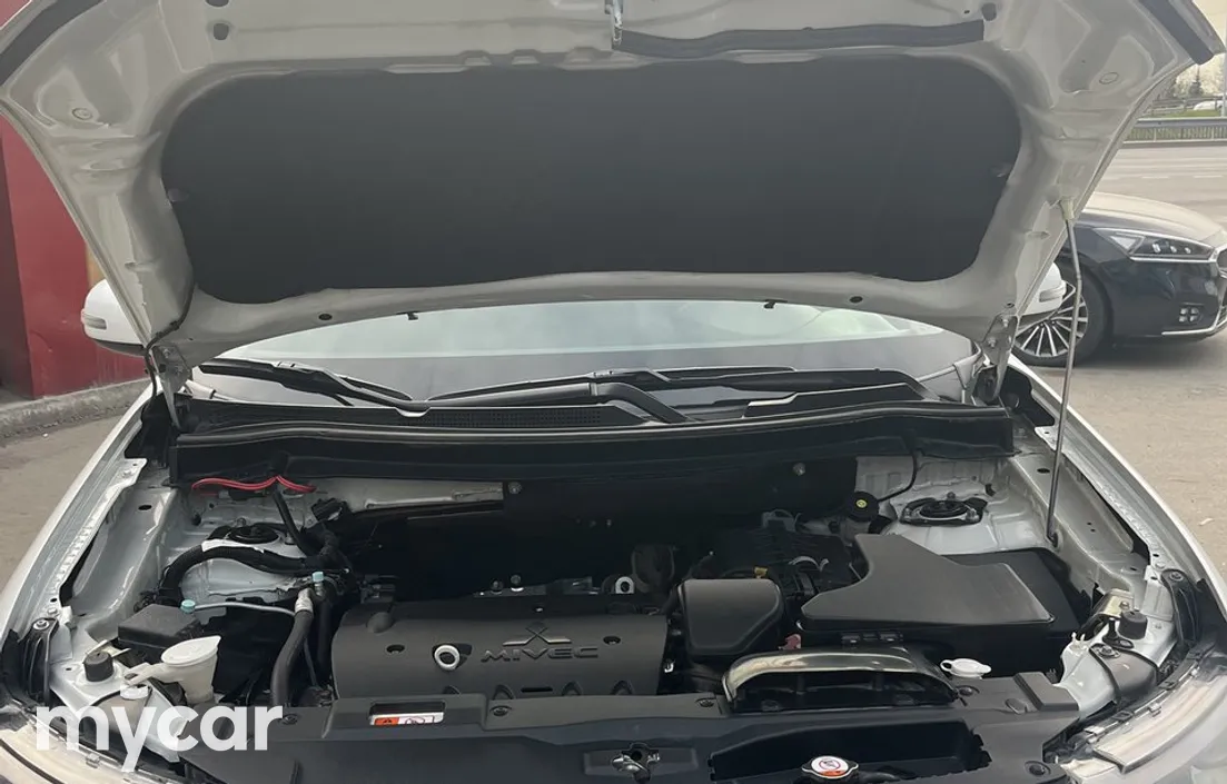 Mitsubishi Outlander 2019