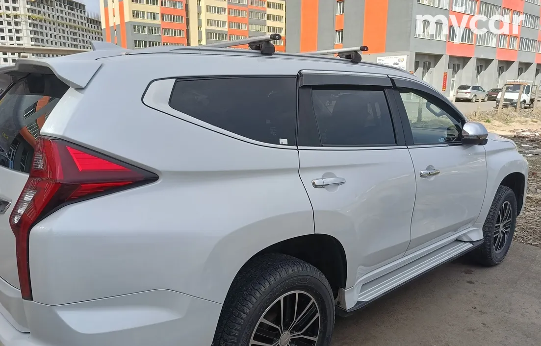 Mitsubishi Montero Sport 2020