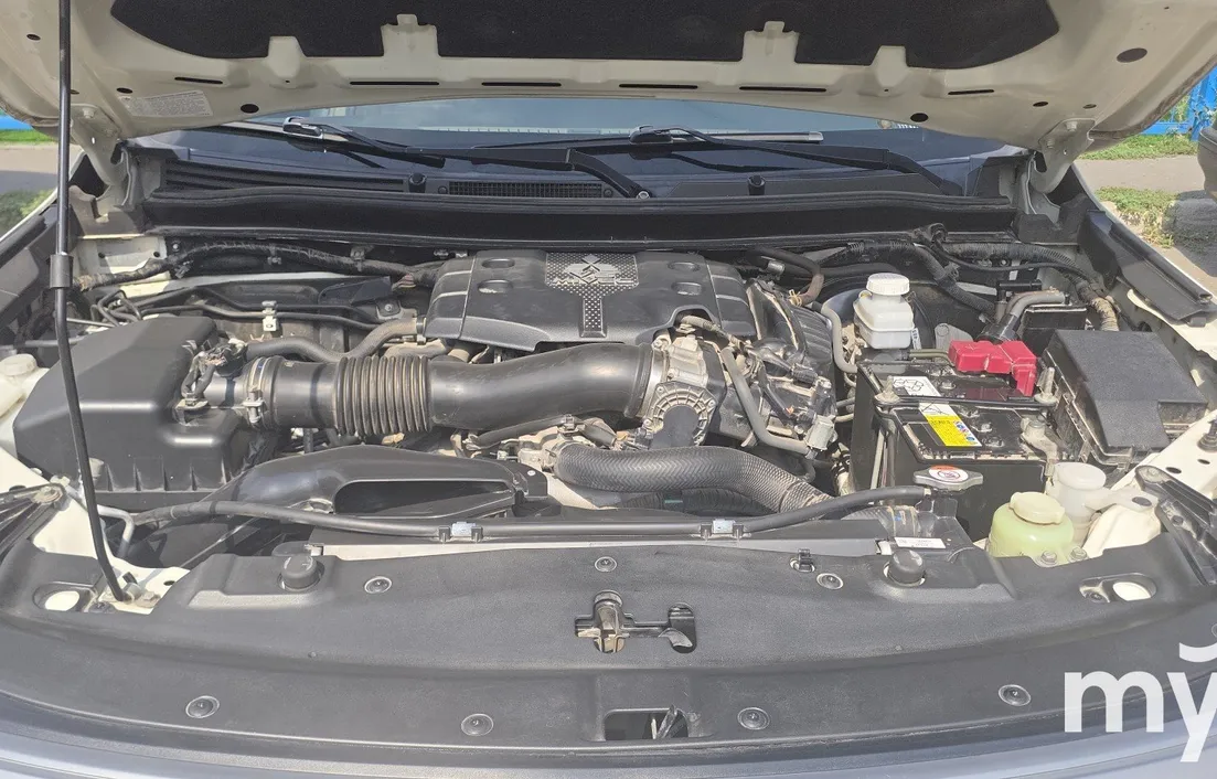 Mitsubishi Pajero Sport 2020