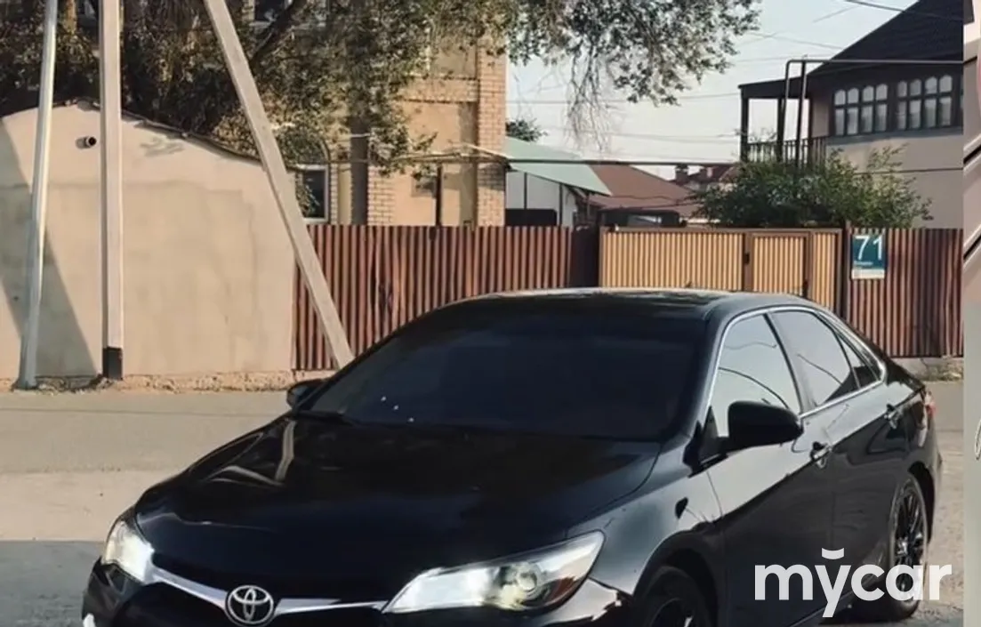 Toyota Camry 2017