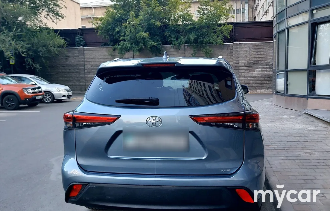 Toyota Highlander 2023